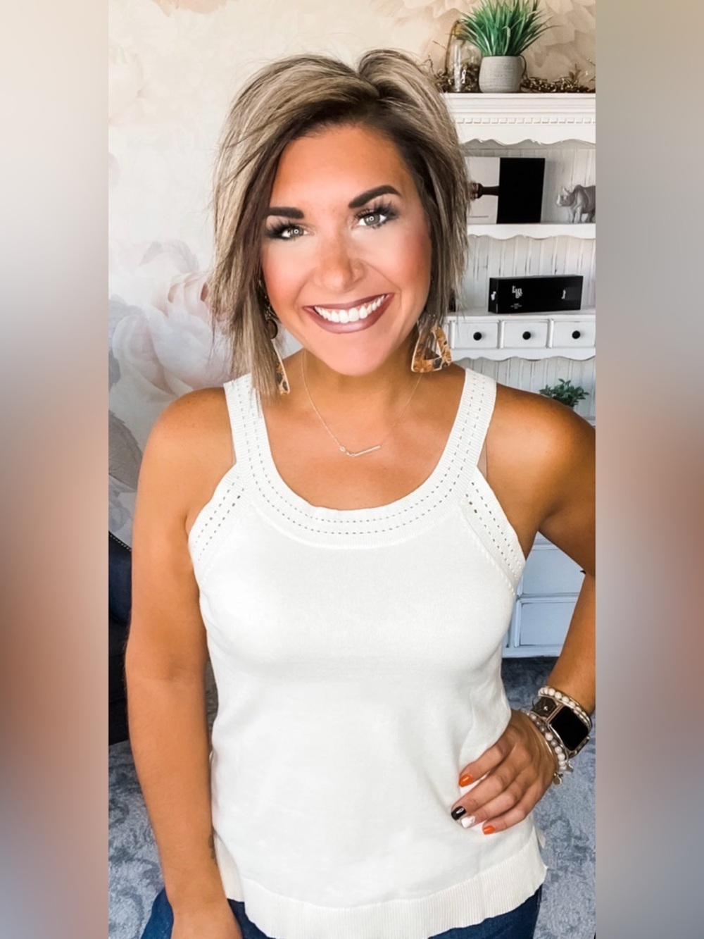 Chic Cream Sleeveless Tank Top